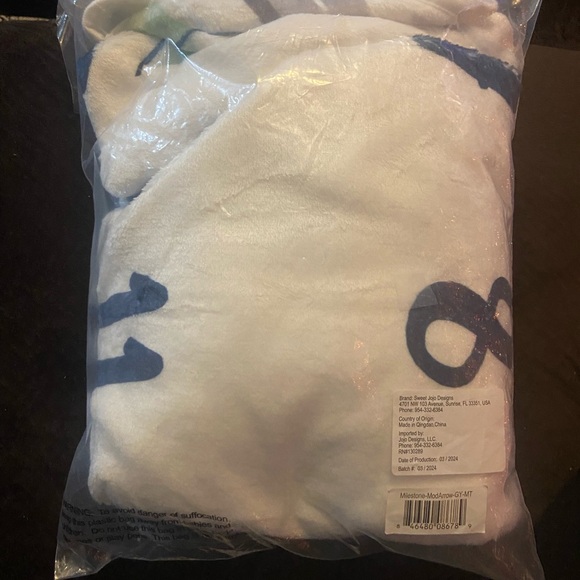 SweetJojo Designs Gender Neutral Baby Milestone Blanket ModArrow Blue Green Grey - Picture 5 of 5